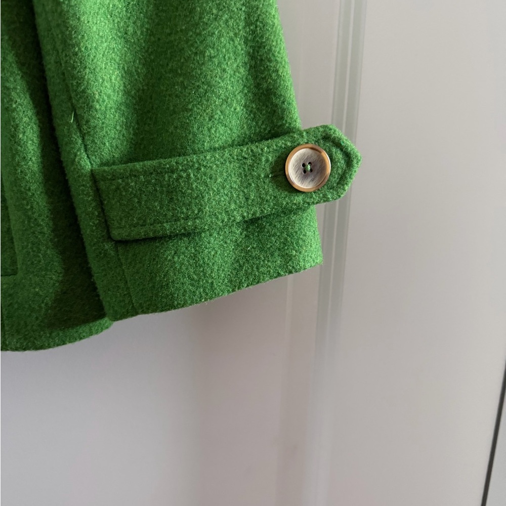 green pea coat. - Picture 4 of 4